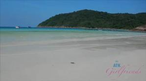 Kenzie wants that dick in her asshole.